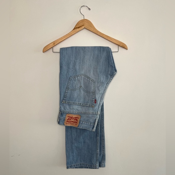 Levi’s 511 Slim Straight Jeans - Picture 3 of 6